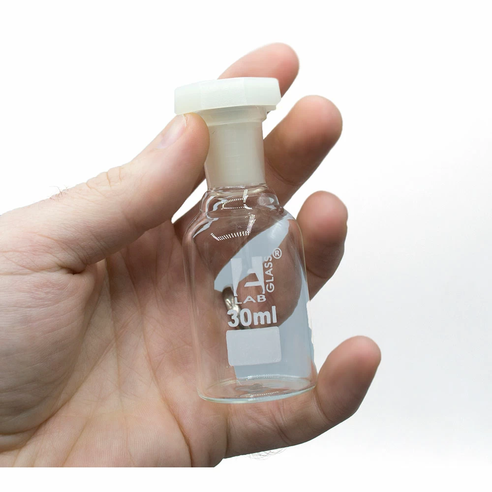 Eisco CH0160A, Polypropylene Stopper, 1 Bottle/Unit secondary image